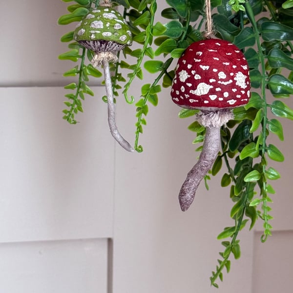 Spun Cotton Vintage Mushroom Pair