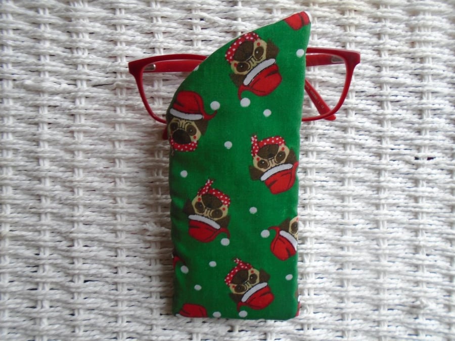 Winter Xmas Pug Glasses Case Lined & Padded 