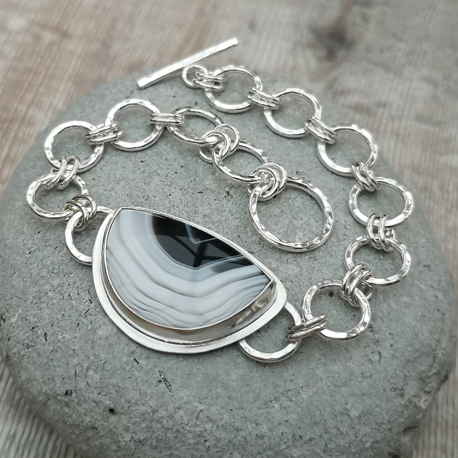 Sterling Silver Link Bracelet with Banded Agate Gemstone