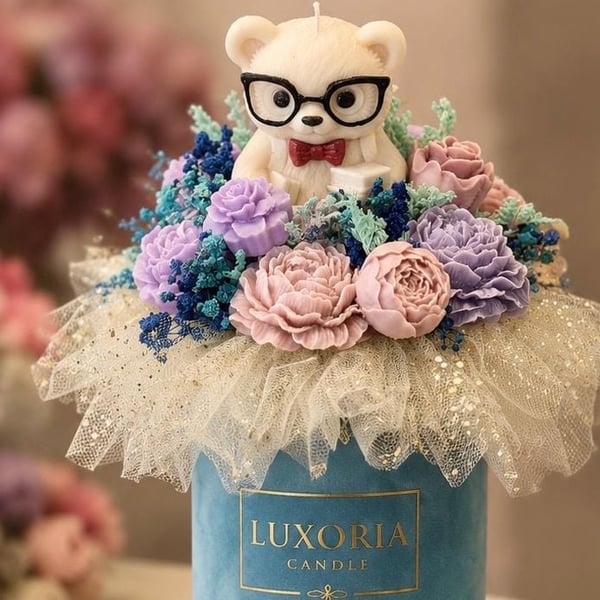 Handmade Flowerbox Candle Gift Elegant Soy Wax Decor Thoughtful Gift for Her Bea