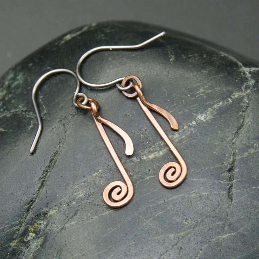 Musical Notation Earrings - Hammered Copper Quaver - Eighth Note