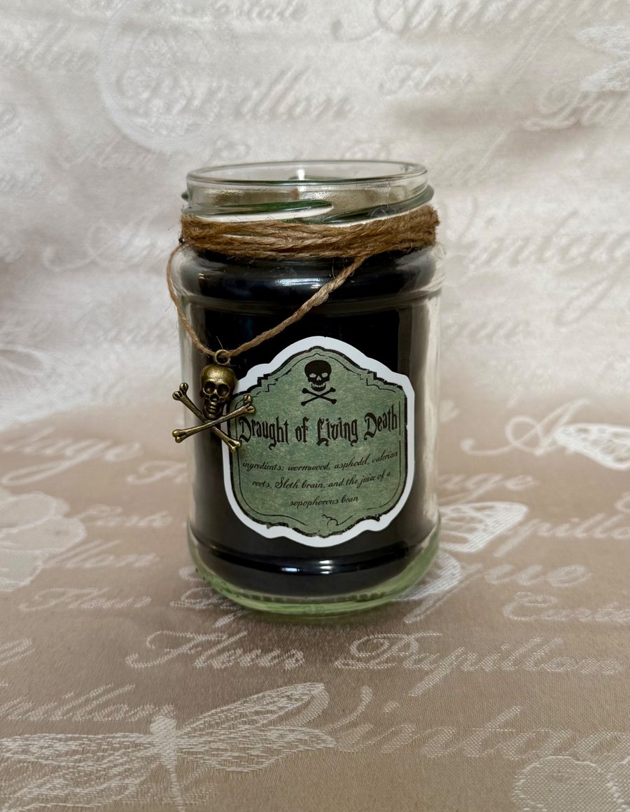 Draught of Living Death – Dark Fantasy Potion Candle