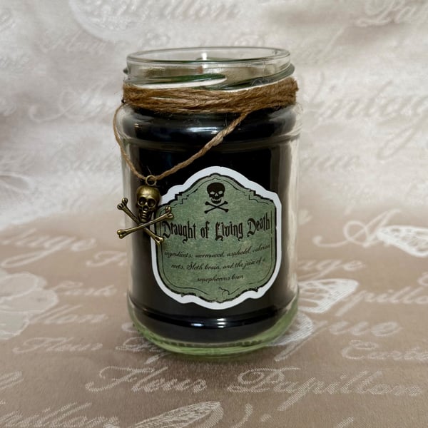 Draught of Living Death – Dark Fantasy Potion Candle