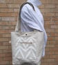 Large cream and white tote bag.  - Image 6