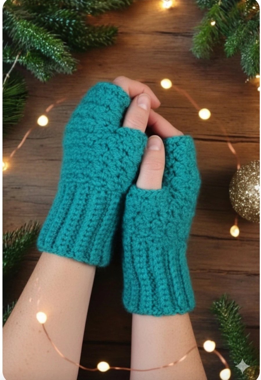 Handmade Crochet Finger-less Gloves Chunky Teal One Size New