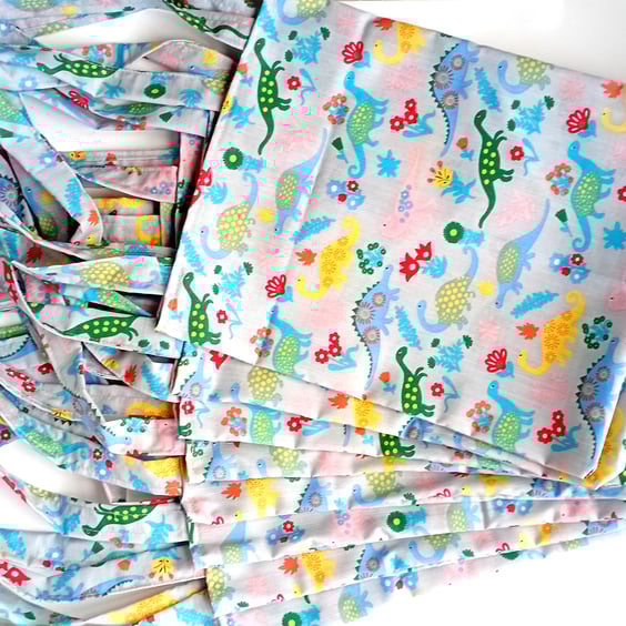 DINOSAURS theme, 8 Pack, multicoloured, fun, party, present or book bags