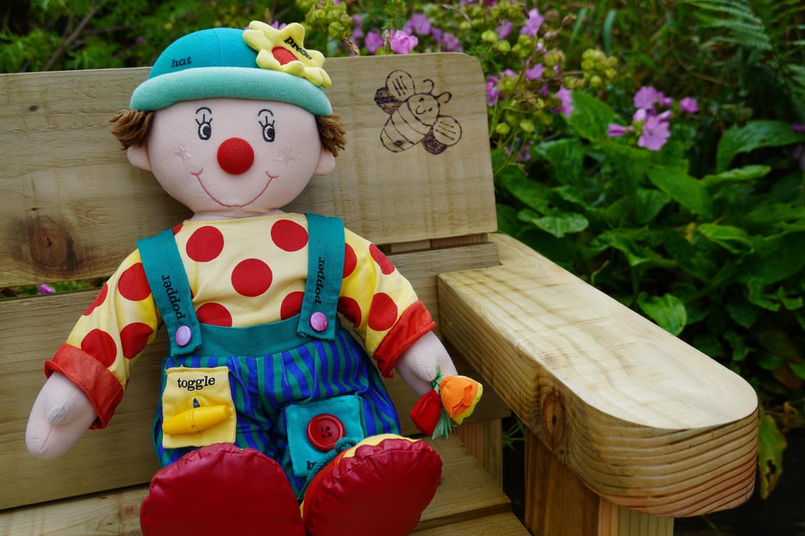 Childrens Wooden Outdoor DanDan Bench