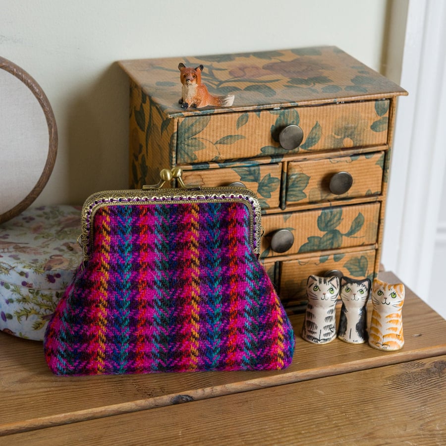 Larger coin purse in Harris Tweed with a lilac silk lining and card pocket