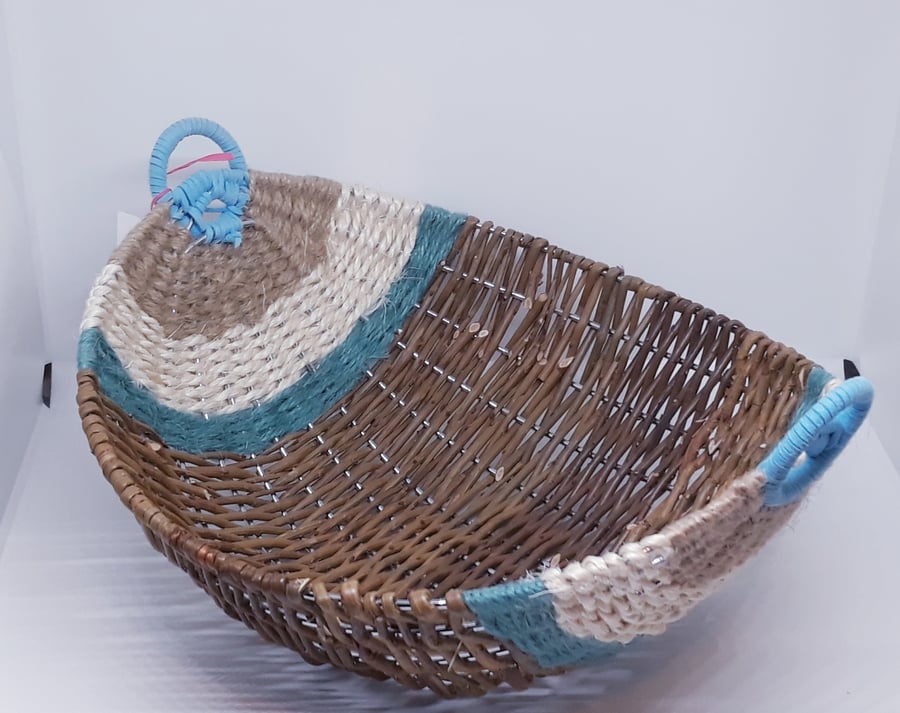 Wire, Willow, jute, suede, sisal basket