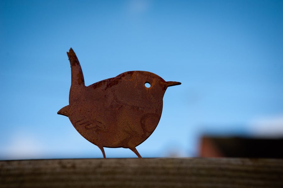 Jenny Wren Fence Topper, Rusty Garden Bird Ornament, Anniversary Gift