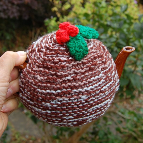 Christmas Pudding Tea cosy - to fit a small 1 cup teapot, knitted tea cosy