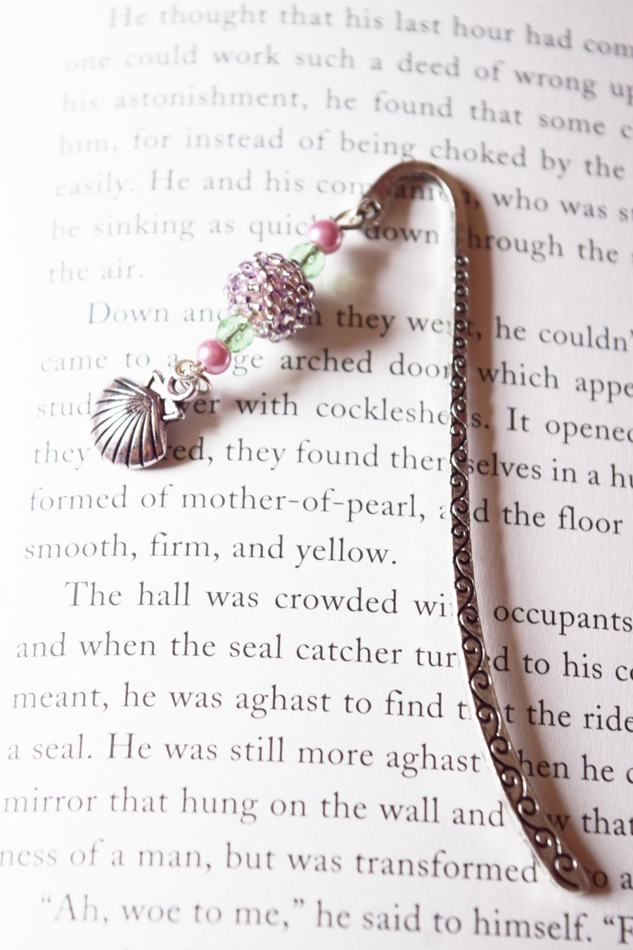 Pink Scallop Shell Charm Beaded Metal Shepherd's Hook Bookmark