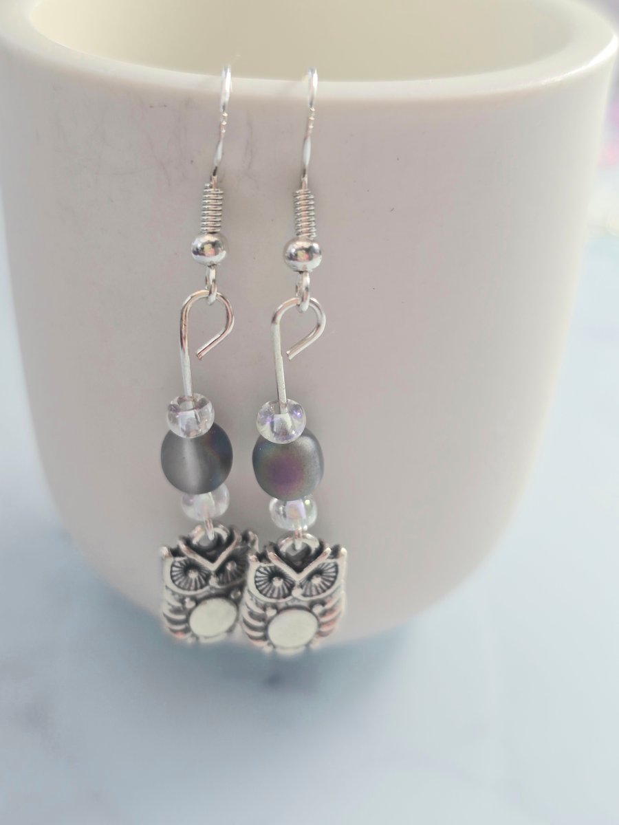 Silver owl charm earrings 