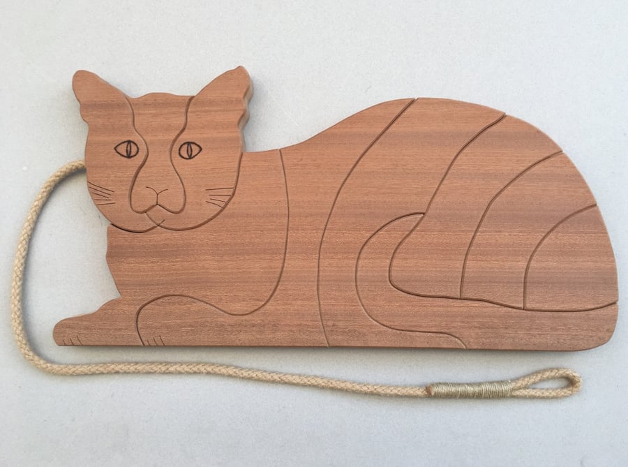 Cat Trivet in either Sapele or Tulipwood