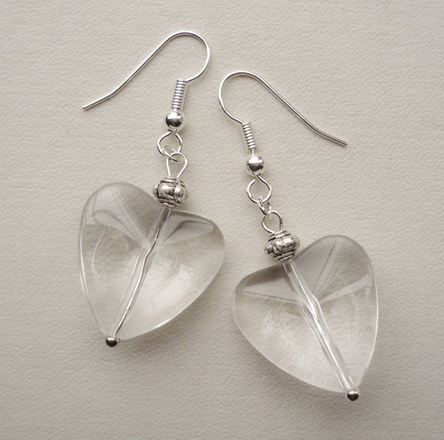Clear Glass Heart Earrings   KCJE632