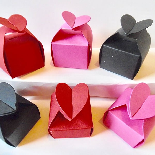 6 very small HEART Top Favour Boxes Gift Box, birthday  