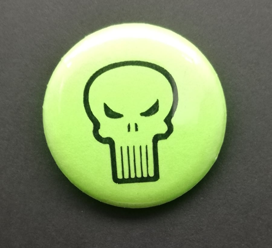 Skull - Green 25mm Button Badge - Free Postage!