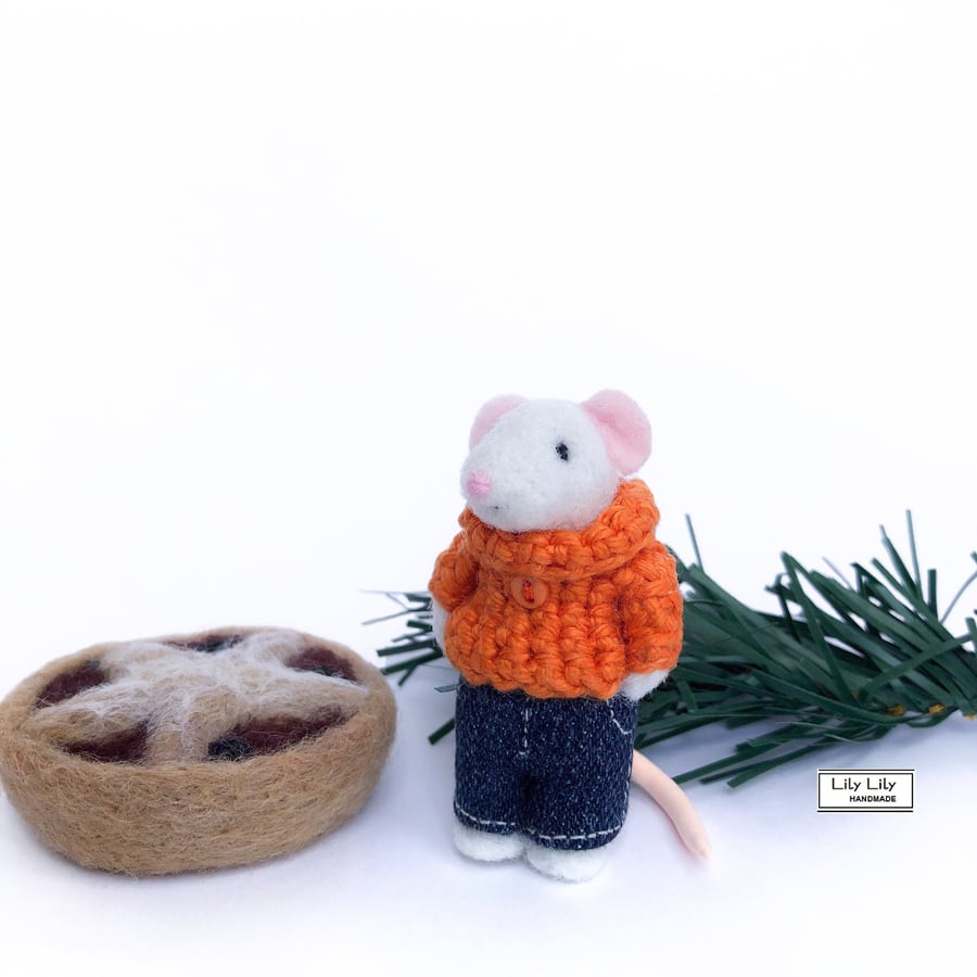 SOLD Miniature Mouse, George, needle felted by Lily Lily Handmade