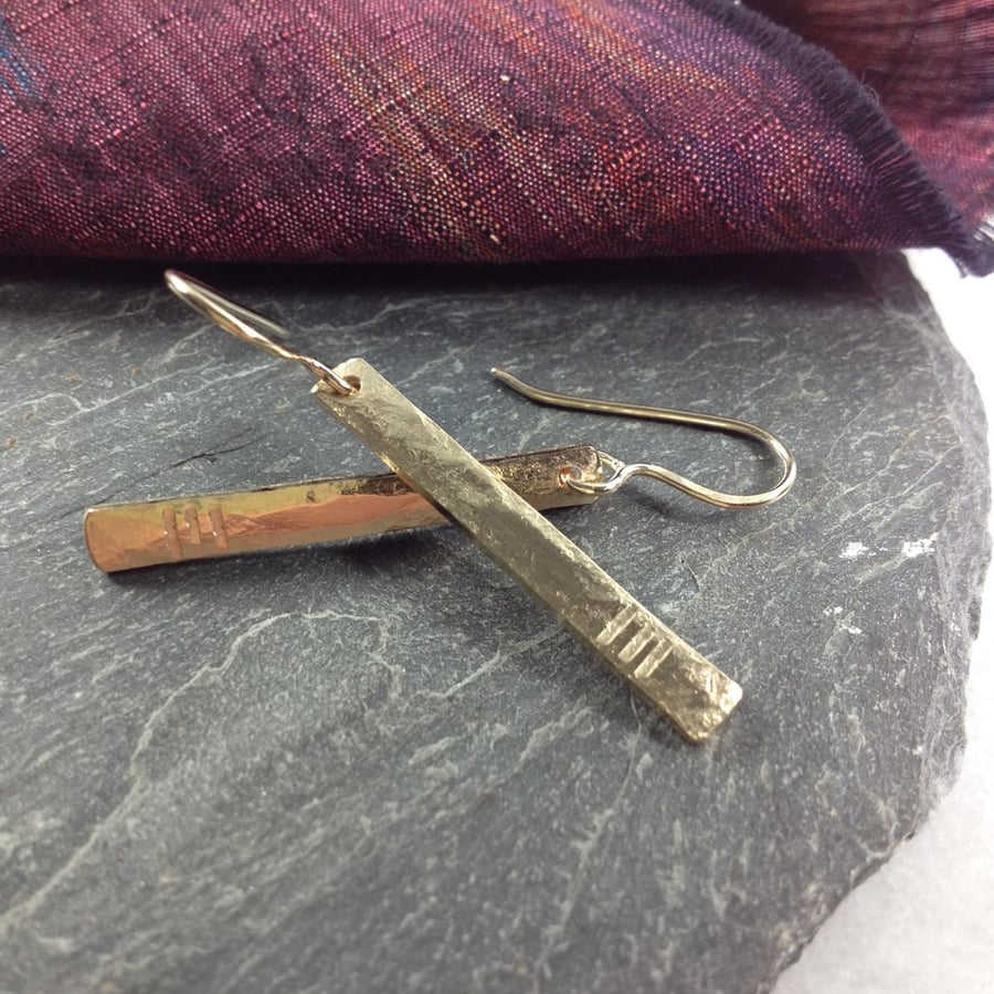 9ct gold Notched Pins dangly earrings