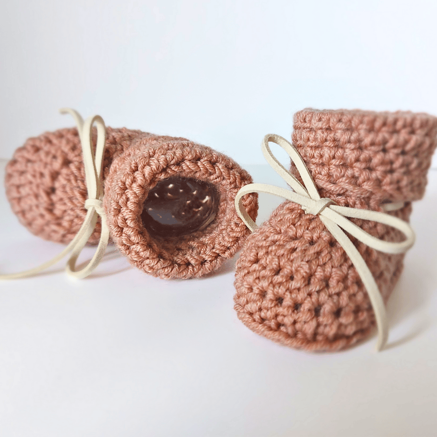 Newborn Baby Booties Crochet In Pink 100% Merino Wool, Gift For New Baby