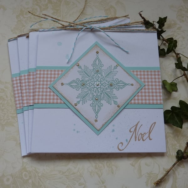CHRISTMAS CARDS. Scandi-style. ' Noel ' ( pack of 4) .Elegant snowflake..