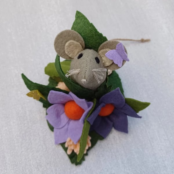 Felt mouse, handmade mice, unique gifts, garden creatures