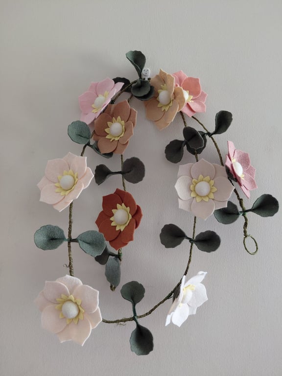 Milkshake Flower Garland