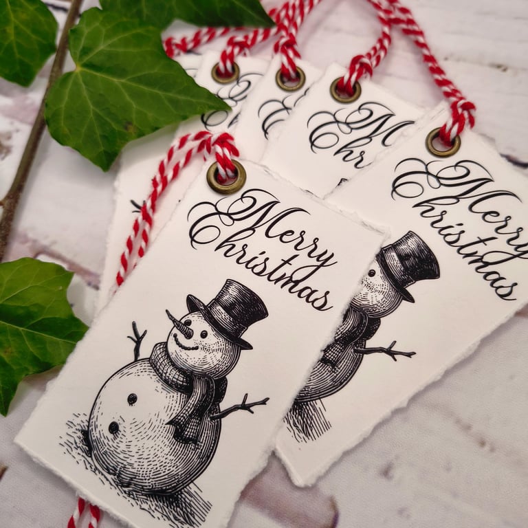 Snowman Vintage Christmas Gift Tags: Deckled edge, Eyelets