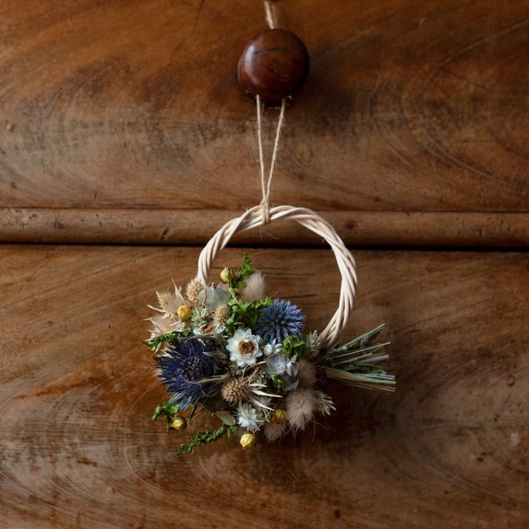 Mini dried flower handmade festive thistle wreath hanging