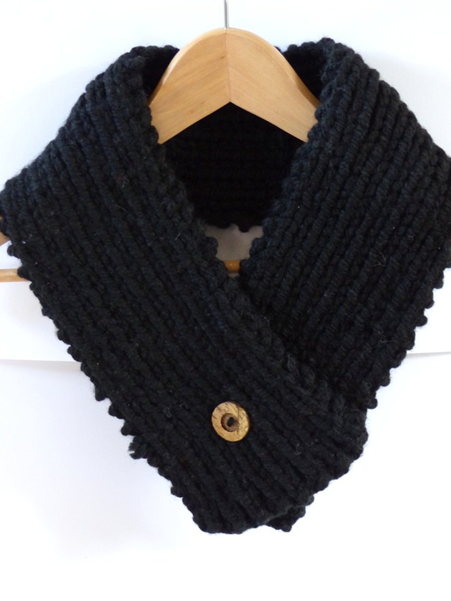 Seconds Sunday - Hand Knitted Neckwarmer