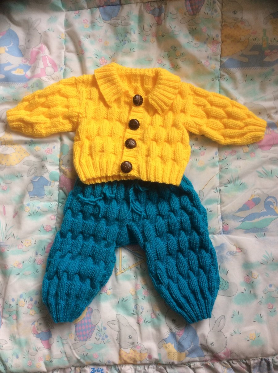 Hand knitted 2pc set