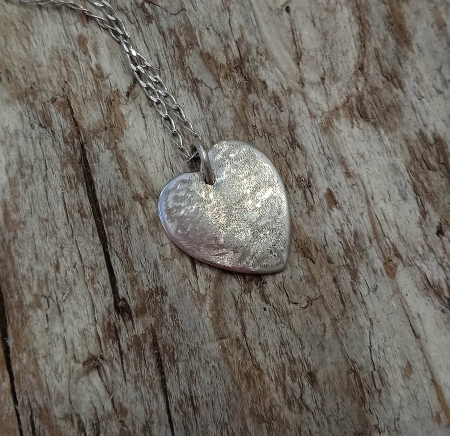 Sterling Silver Small Etched Heart Pendant Necklace (NKSSPDHT13) - UK Free Post