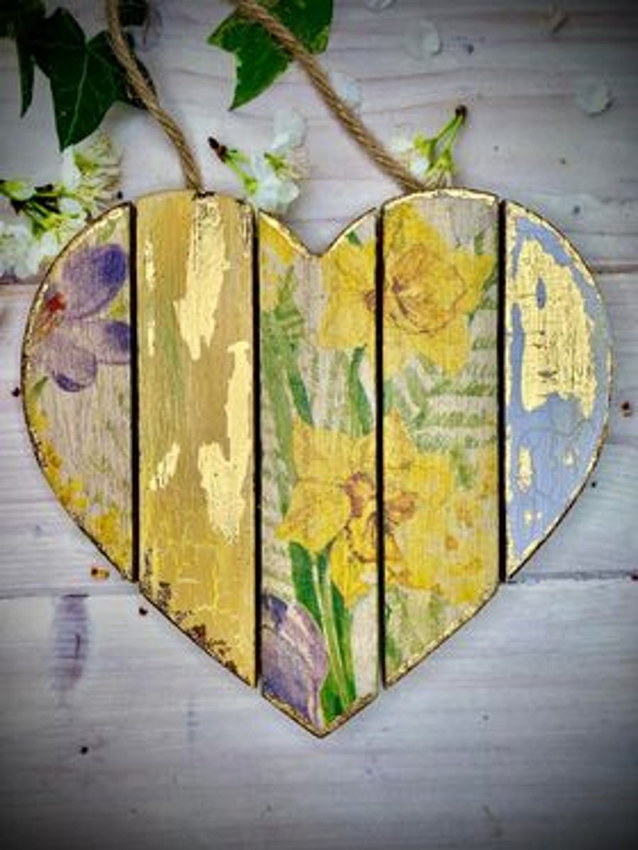 Wooden Spring Flowers Heart Wallhanging