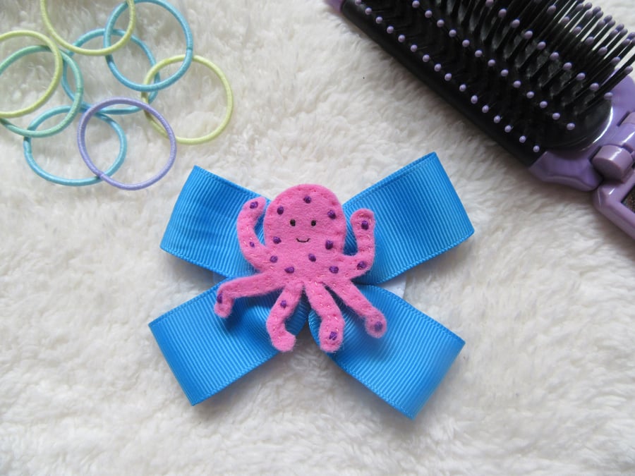 Octopus ribbon hair bow