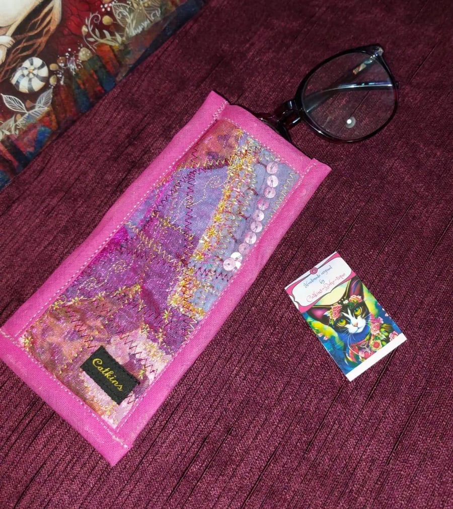 Artisan Handcrafted Pink Gold upcycled fabric bohemian hippie glasses case