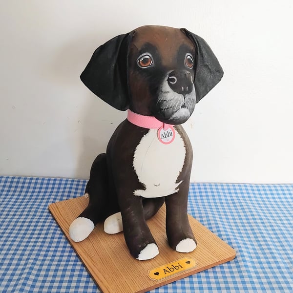 Fully personalised Pet Memorials with Canister and Plinth.