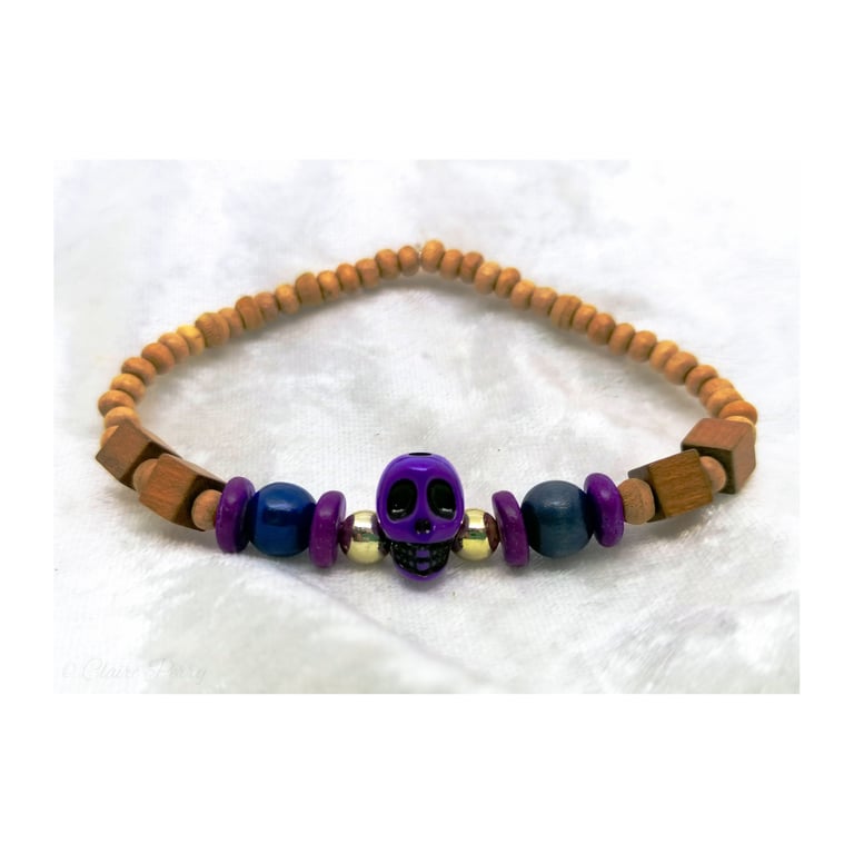 Wooden Surfer's bead bracelet with Purple Skull bead