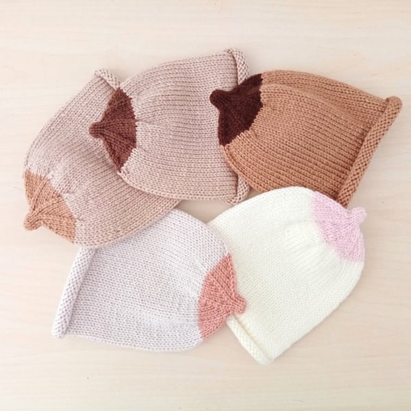 Baby Hat 0-3 months Hand Knitted Roll Brim Boobeanie Boob Hat Breastfeeding Hat