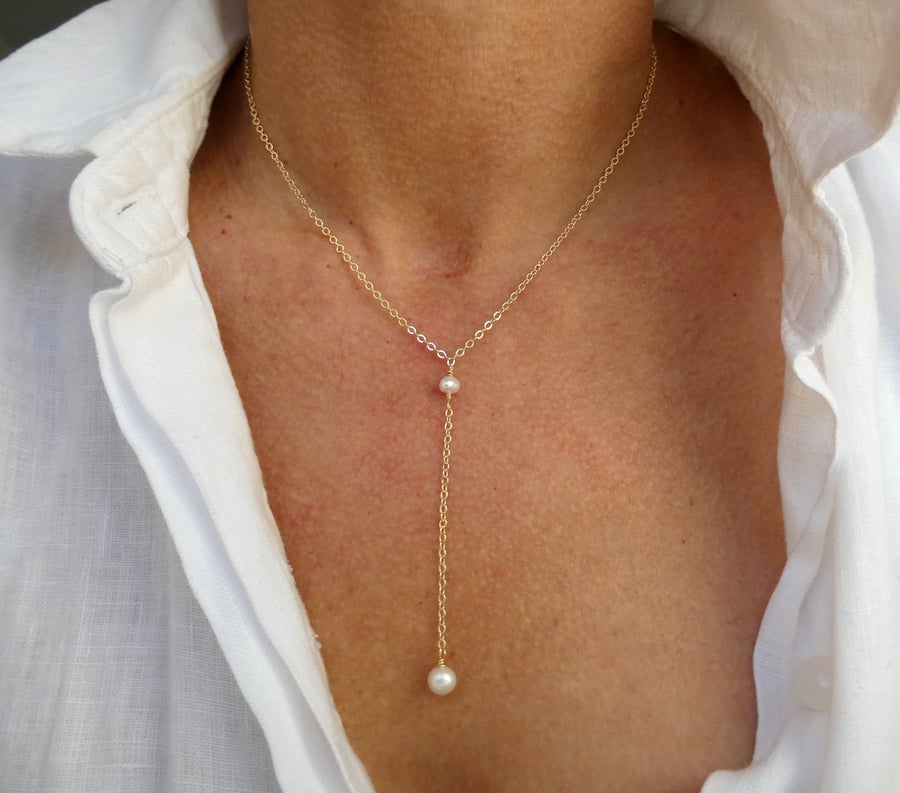 Gold Freshwater pearl lariat necklace