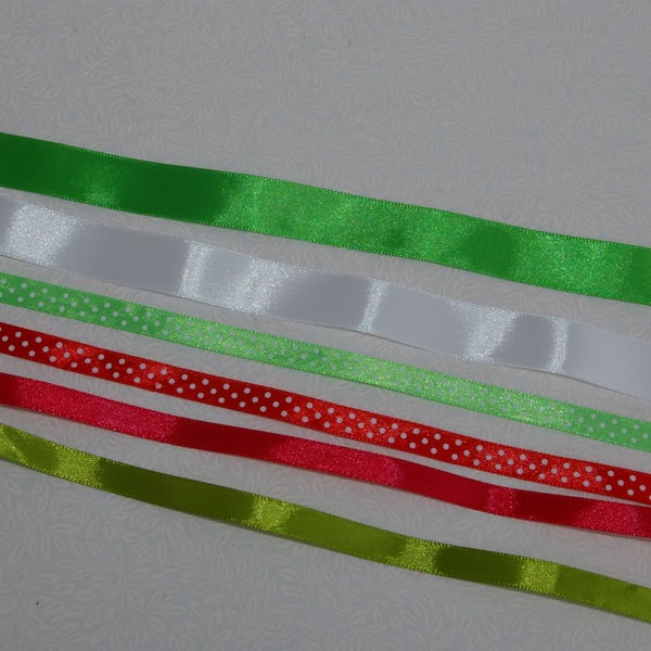 Ribbon Christmas assorted colours total 7 metres.