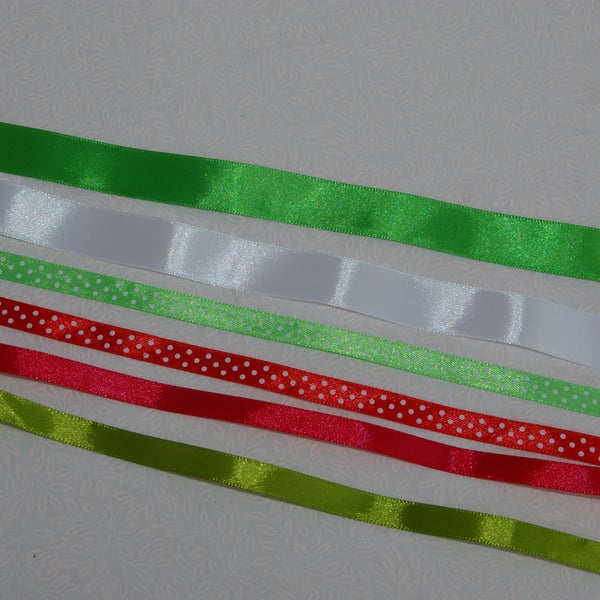Ribbon Christmas assorted colours total 7 metres.