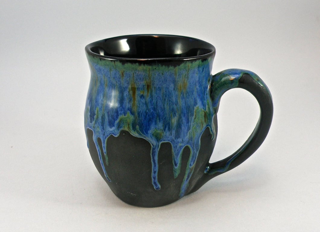 Large 23 oz beer mug tea mug food safe and lead free made of Stoneware