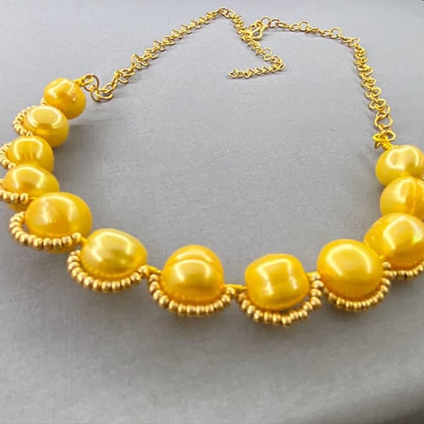 Yellow Cultured Pearl Gold Curved Bar Necklace