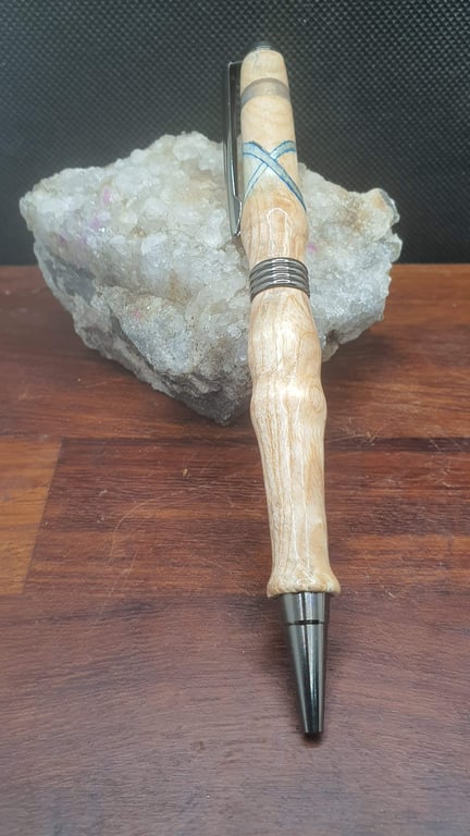 Scottish Saltire on Sweet Chestnut pen