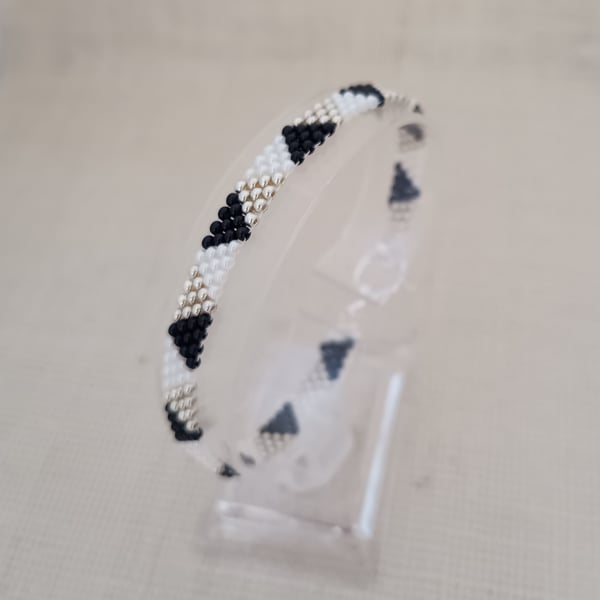 Black, Pearl and Silver Seed Beaded Bracelet