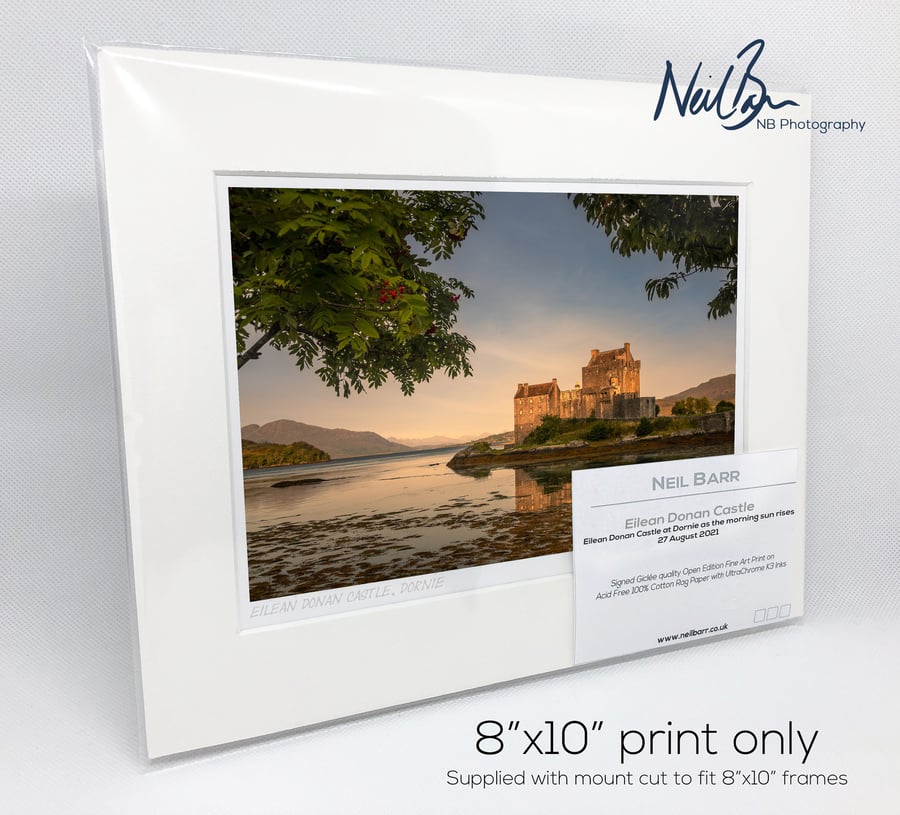 Eilean Donan Castle, Dornie, Scotland - A5 (10" x 8") Unframed Print