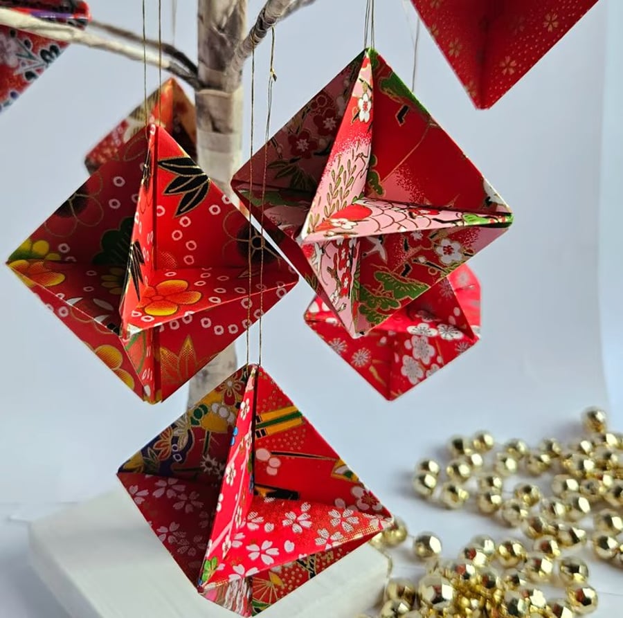 Origami Christmas Decorations - Red and Gold