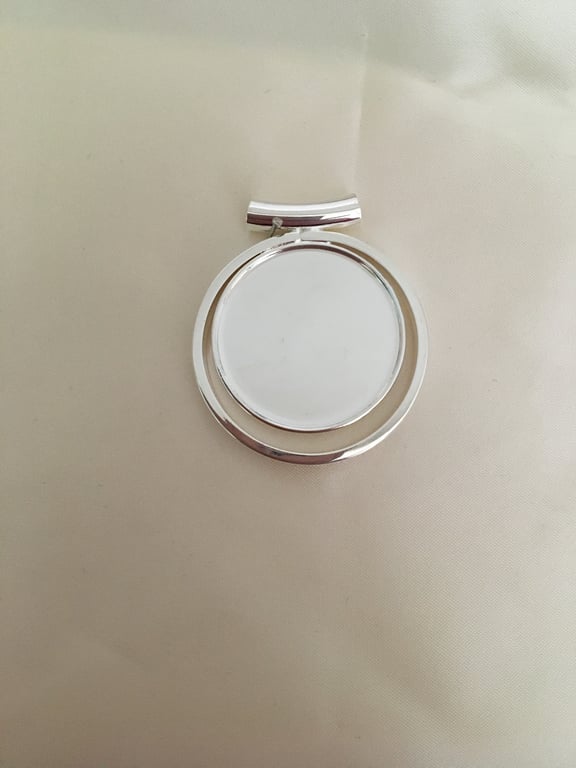 Offset Round Pendant Setting - S22