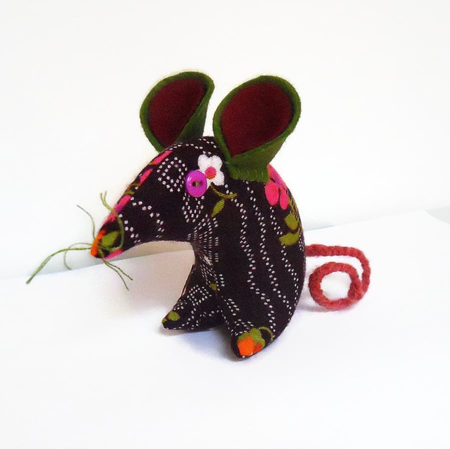 SALE  HI Petra ! Retro Mouse in 70s Purple Vintage Fabric