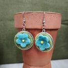 Wool flower earing